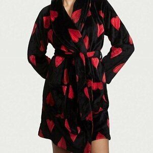Victorias Secret  Valentines Plush robe Black Red hearts XS-Small